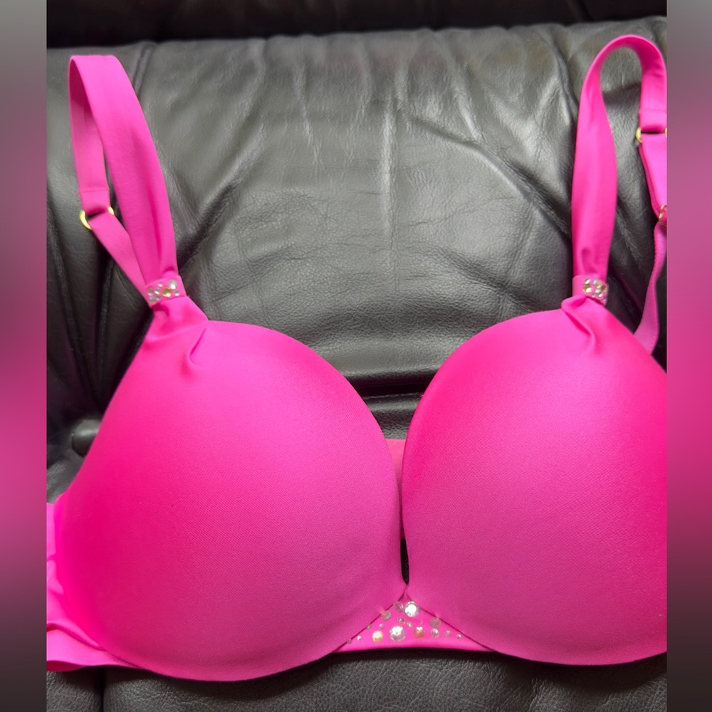 Victorias Secret Hot Pink Diamond Embellished Women's Bra 36C EUC!
